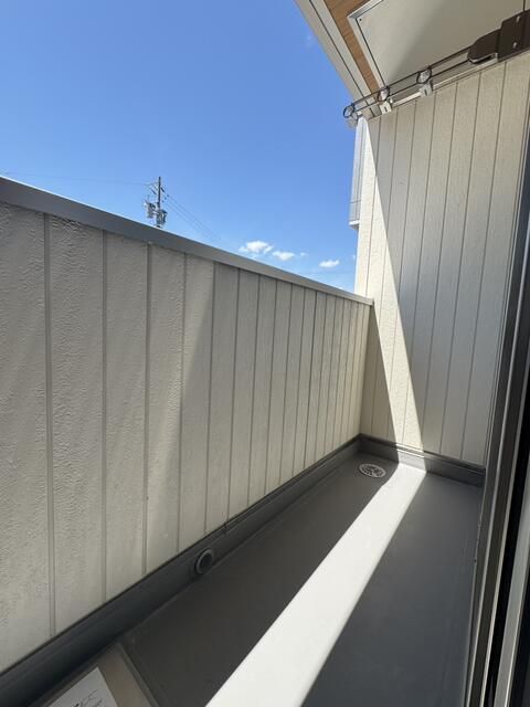 バルコニー　写真は別の部屋のものです。