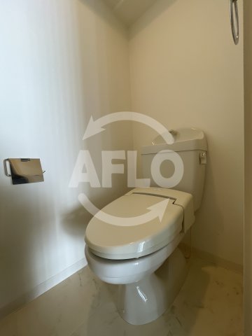 トイレ　Krehl難波南（クレール難波南）　温水洗浄便座