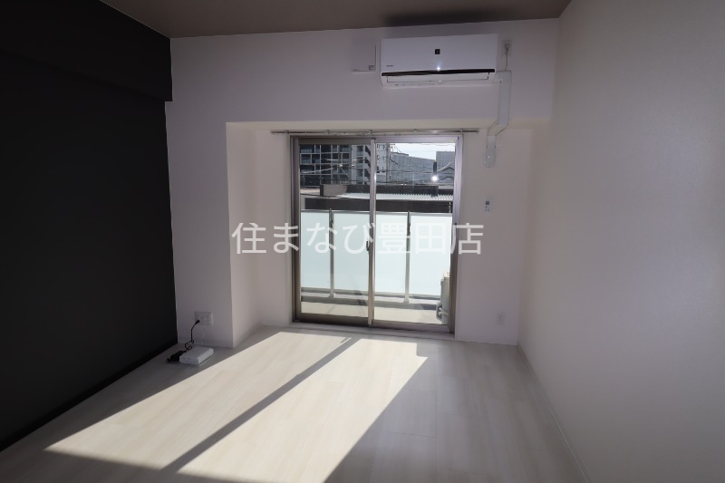 居室・リビング　同型別部屋写真