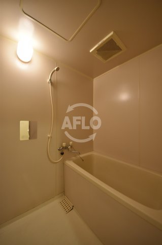 バス・シャワールーム　テン・フォーティー　バスルーム