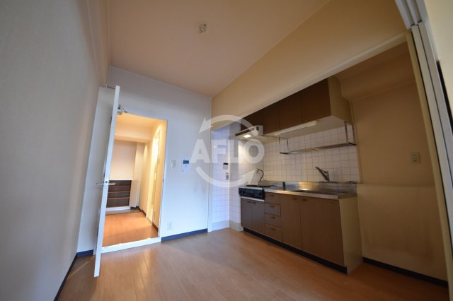 居室・リビング　テン・フォーティー　ダイニングスペース