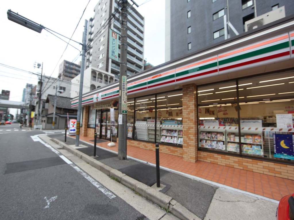 コンビニ　セブンイレブン 名古屋泉１丁目店（コンビニ）まで50m