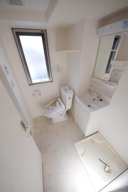 トイレ　（別タイプ参考写真）ウィンレックス田端　荒川区東尾久4