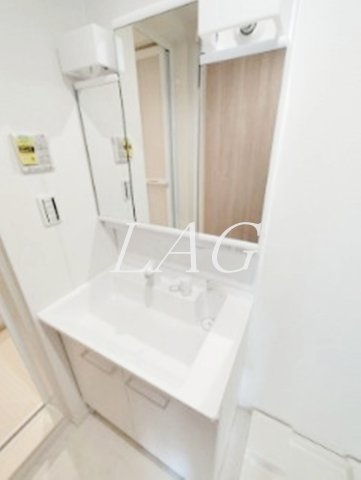 洗面設備　独立洗面台です。