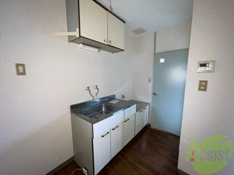 キッチン　こちらはキッチンです。料理するのが楽しみですね。