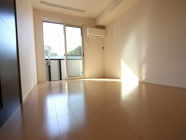 居室・リビング　日当たり良好LDK9.8帖