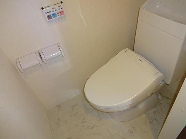 トイレ　シャワー付トイレ（イメージ）