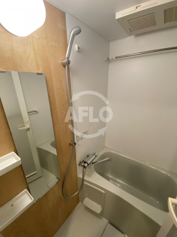 バス・シャワールーム　コンフォリア・リヴ北久宝寺Q　風呂