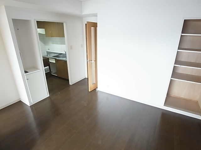 居室・リビング　同仕様物件写真