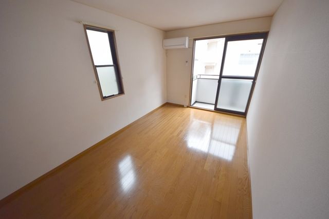 居室・リビング　★お問い合わせはタウンハウジング聖蹟桜ヶ丘店まで★