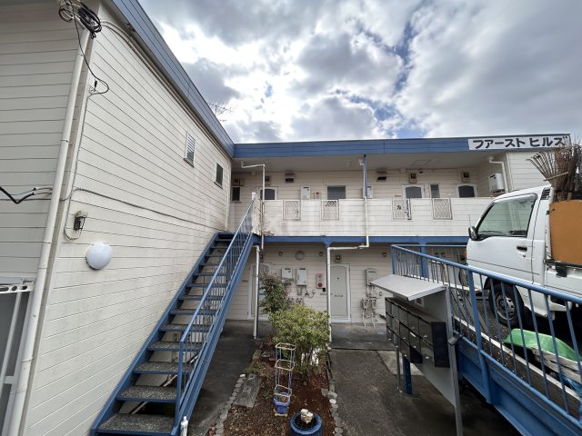 建物外観　ファーストヒルズ