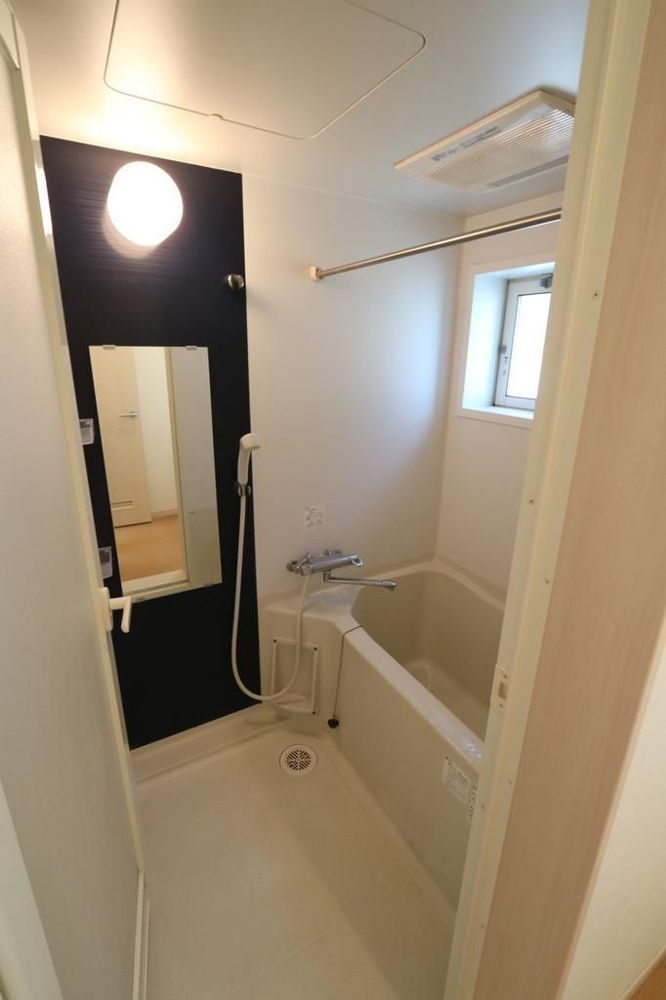 バス・シャワールーム　※全て別号室のお写真。内装等参考にしてください。
