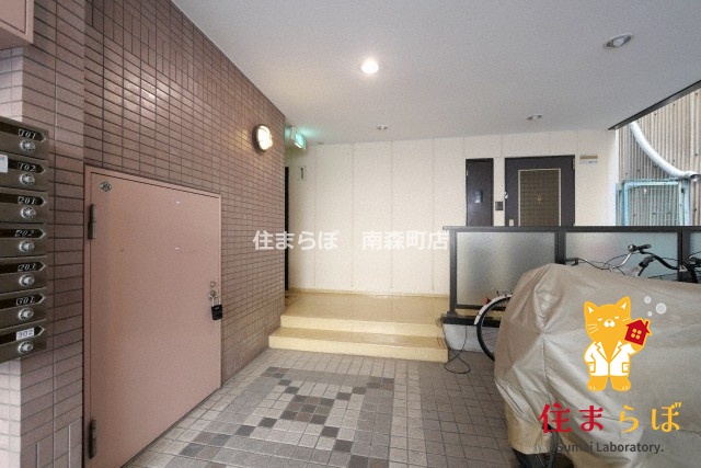 エントランス　共用部の印象も大切に