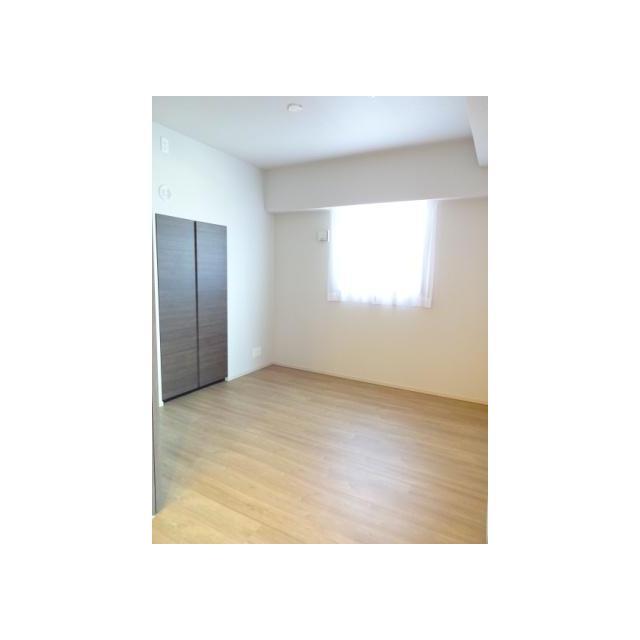 その他部屋・スペース　フローリングの洋室５帖