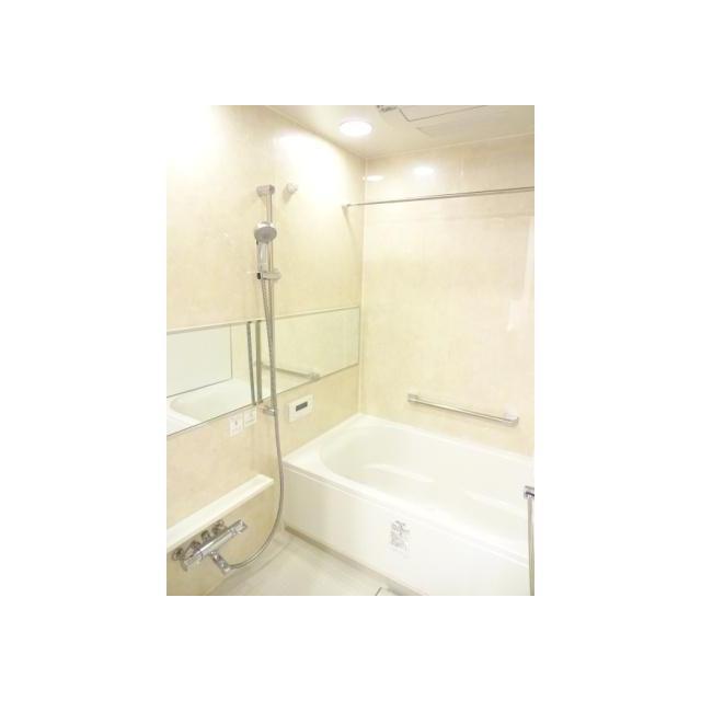 バス・シャワールーム　浴室換気乾燥機付き