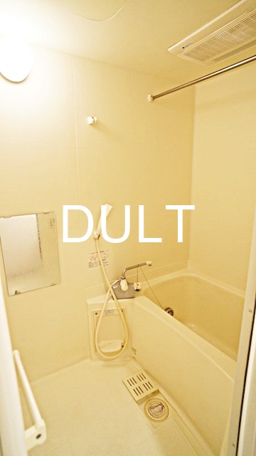 バス・シャワールーム　バスルームです。