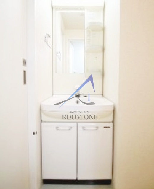 洗面設備　独立洗面台です。