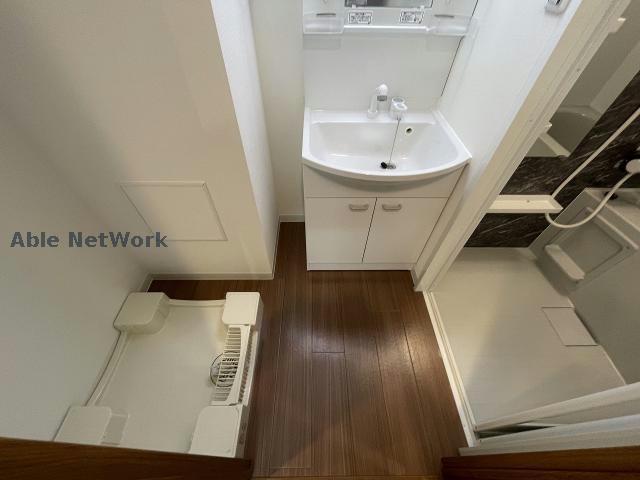 洗面設備　※同物件、別部屋の写真です