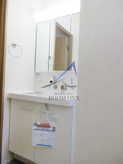 洗面設備　独立洗面台です。