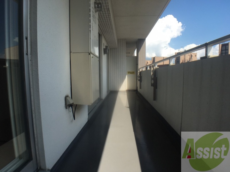 バルコニー　バルコニーが付いていますので一息ついてみてはいかがですか。