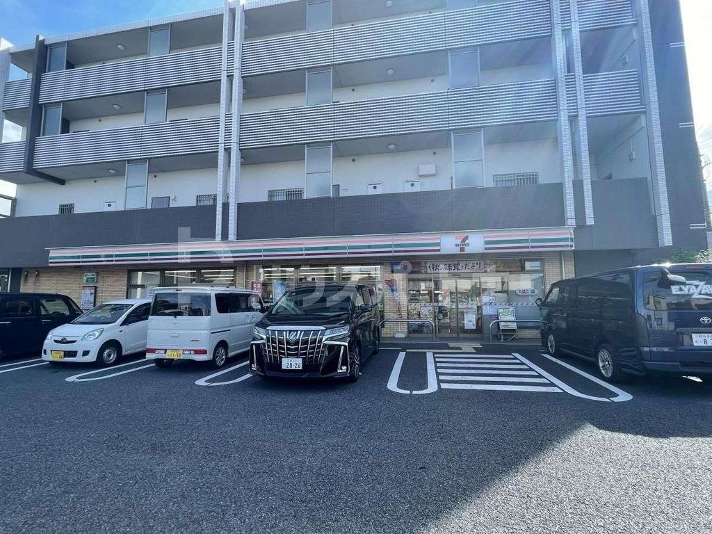 コンビニ　セブンイレブンさいたま植竹町1丁目店（コンビニ）まで1m