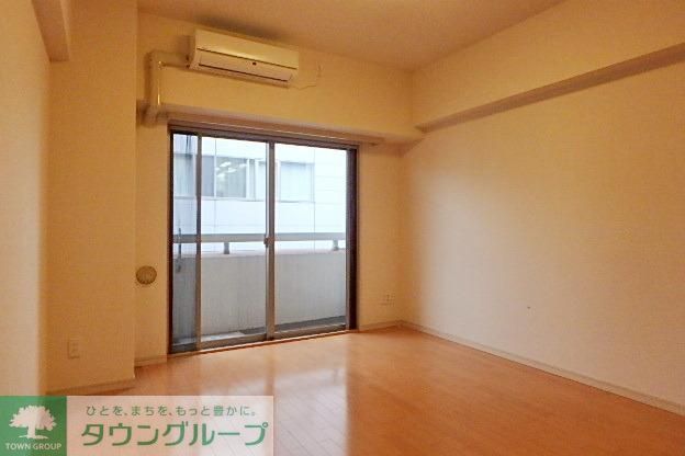 居室・リビング　洋室　フローリング