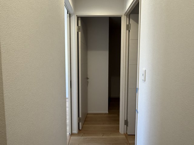 その他　２階廊下でございます。