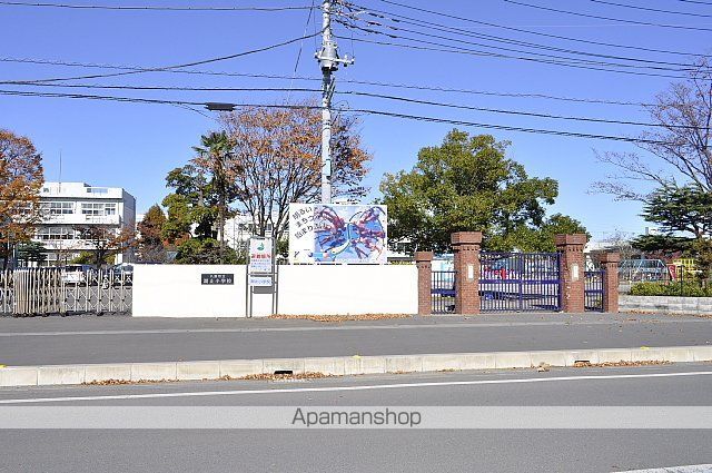 小学校　八潮市立潮止小学校（小学校）まで428m