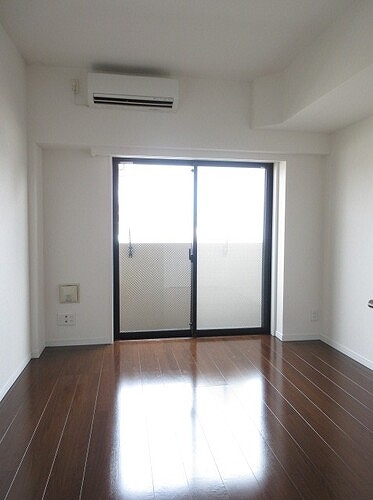 居室・リビング　洋室　約6.0畳　※前回募集時2020年6月の写真