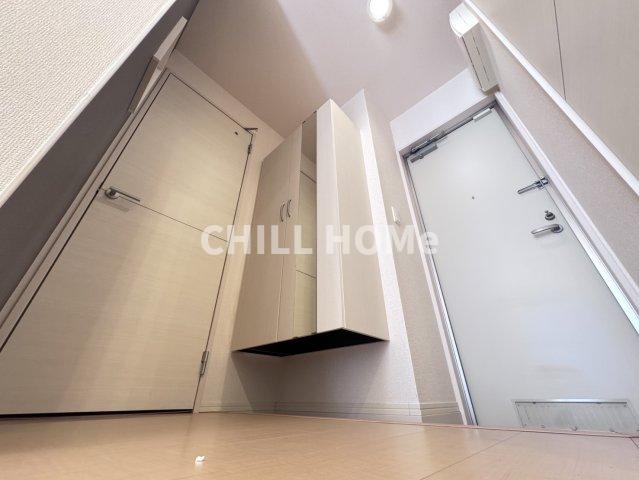 玄関　当社、チルホームのHPもご覧ください(^^)/物件情報多数♪