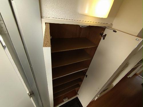 収納　シューズボックス