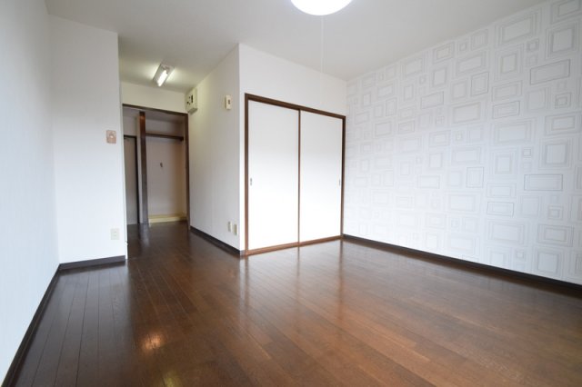 居室・リビング　日当たり良好