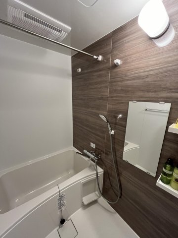 バス・シャワールーム　風呂