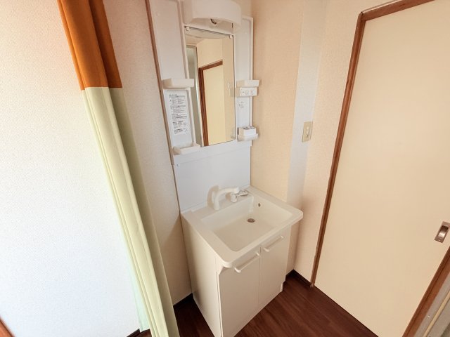 洗面設備　同タイプの写真です。