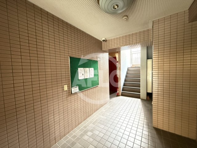 ロビー　LakiaMaison弁天町　ロビー
