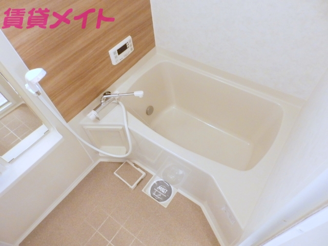 バス・シャワールーム　同物件別部屋