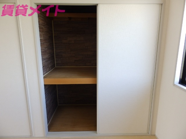 収納　同物件別部屋