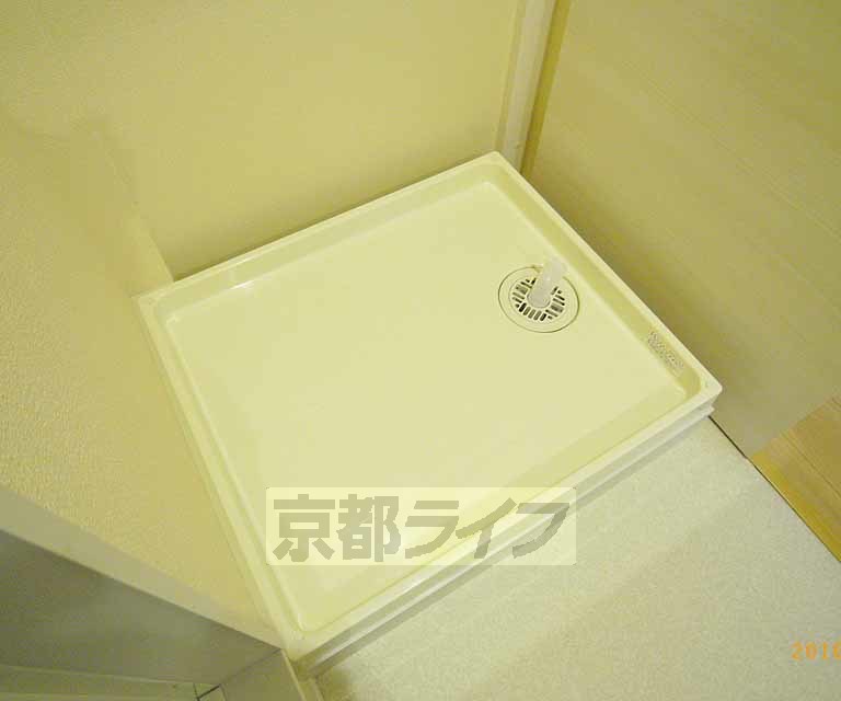 その他設備　洗濯防水パンです。