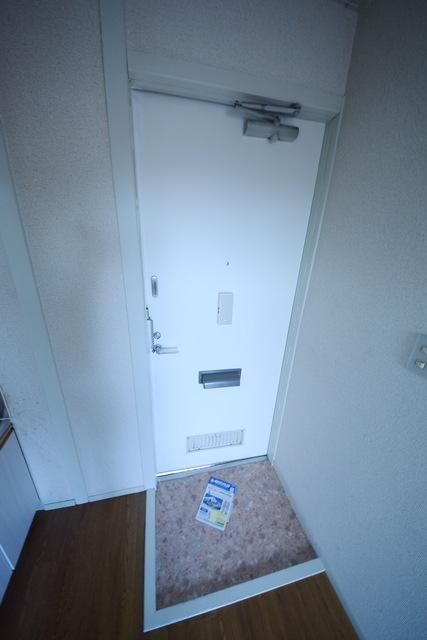 玄関　★お問い合わせはタウンハウジングまで★