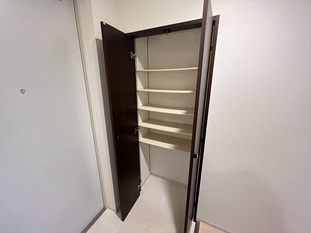 その他設備　玄関収納です♪