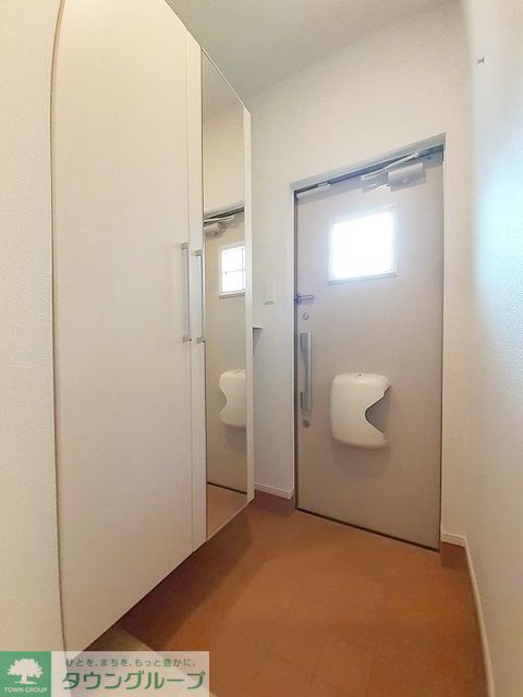玄関　お部屋探しは【タウンハウジング千葉店】にお任せ下さい♪