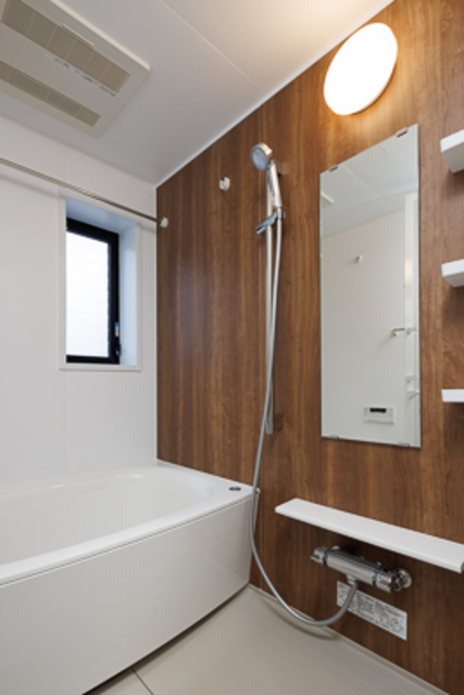 バス・シャワールーム　※写真は同タイプ住戸です。
