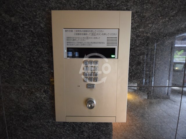 セキュリティ　サムティ北浜EST　オートロック