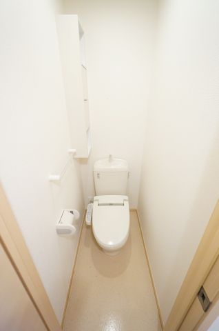 トイレ　※同タイプの写真です。