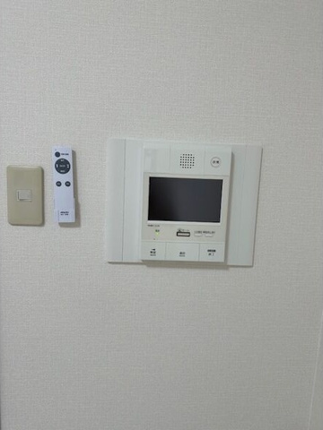 セキュリティ　※写真は同じマンションの違う部屋のものになります。