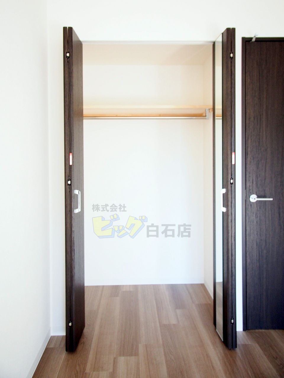 収納　各部屋にクローゼット付きです♪