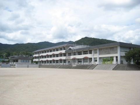 小学校　山口市立良城小学校（小学校）まで2514m