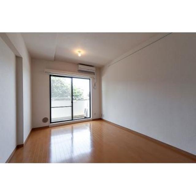 居室・リビング　※写真は同タイプ住戸です。