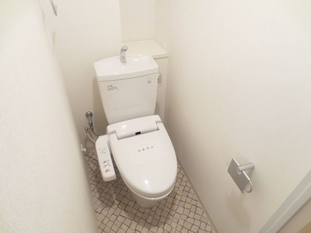 トイレ　お部屋探しは株式会社　タウンハウジング　までお気軽にお問合…