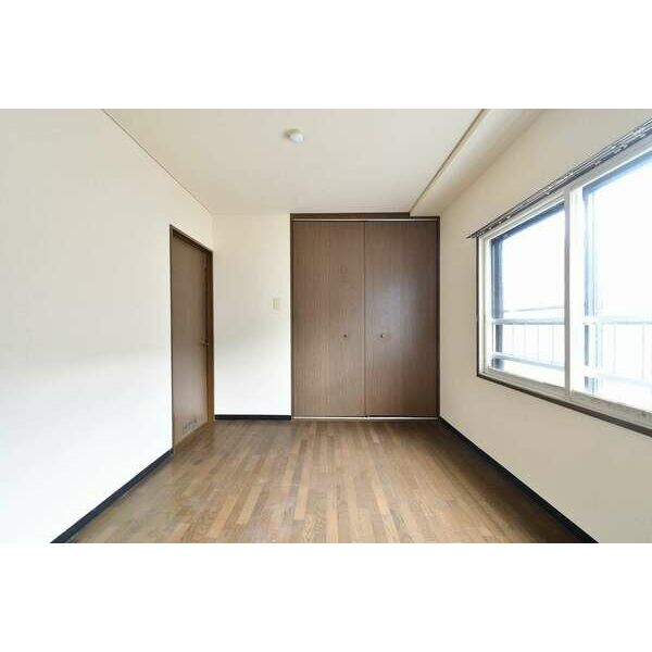 その他　各部屋明るいです！